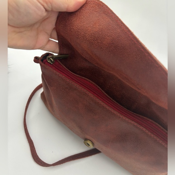 CRAZY LOU PARIS Leather Vintage Made in Italy Crossbody Bag - Picture 7 of 10